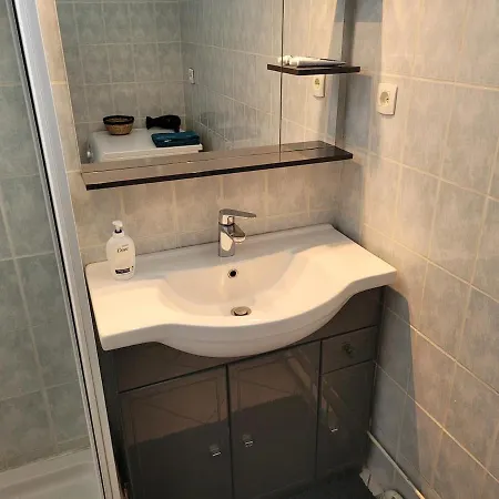 Cosy 4 Pers 2 Avec Balcons & Parking Gratuit Proche * Annecy